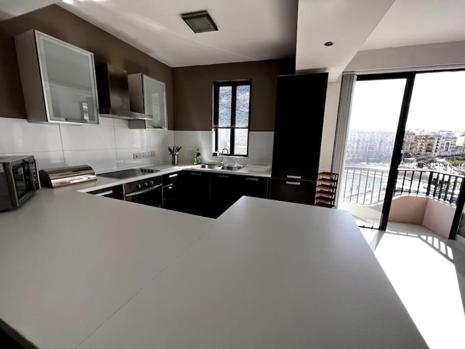 Seafront Meridionale 2Bedroom Apartment Saint Julian's Exterior photo